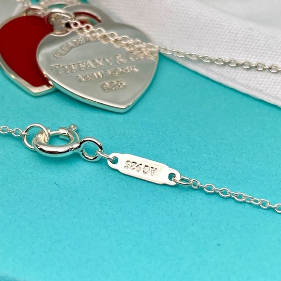 New Tiffany & Co small double heart red enamel necklace Return to Tiffany - Picture 6 of 9